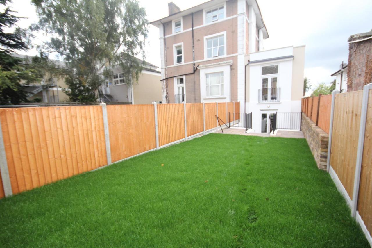 Appartamento Eversley'S Mews Londra Esterno foto
