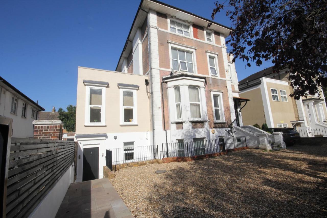 Appartamento Eversley'S Mews Londra Esterno foto
